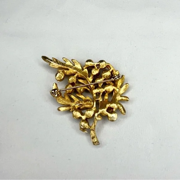Vintage Alan J Faux Pearl Gold Tone Leaf Brooch Pin Signed - Picture 3 of 6